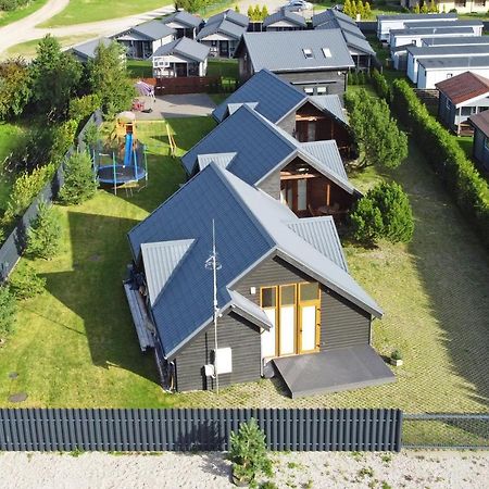Вилла Kotedzai Gulbes Takas Sventojoje Швентой Экстерьер фото